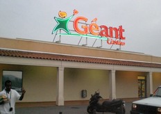 Entriamo da Geant.
