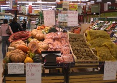 Le patate Bintje non lavate sono offerte a 49 centesimi al kg.