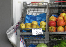 Pere Rocha vendute a 1,30 euro/kg.