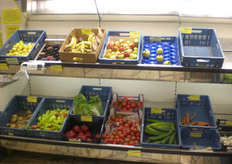 Qui siamo invece presso la Coop locale; ogni posto ha la sua Coop.