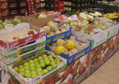 Mele della Val Venosta e meloni Francescon presso Lidl.