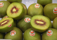 Novità: il kiwi con striature rosse della ENZA.
