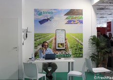 Allo stand della Scarabelli Irrigazione non mancano anche le call da remoto.