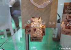 Una chicca firmata BioBronte: frutta secca da passeggio.