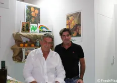 Francesco Musso, vicepresidente e direttore commerciale della Cooperativa agricola Bio L'Arcobaleno, e Giovanni Latino, socio e produttore della cooperativa.