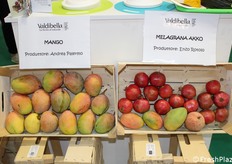 Esempi di frutta coltivata dalla cooperativa.