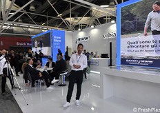 Allo stand Netafim in corso un momento divulgativo