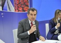Angelo Benedetti, CEO di Unitec, durante la conferenza stampa