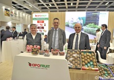 Ernesto Fornari e Mirco Zanella (Apofruit) e Pietro Paolo Ciardiello (Coop Sole)