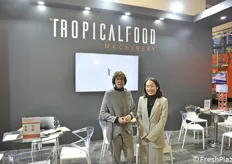 Allo stand di Tropical Food Machinery: Annamaria Mina e Namay 
