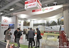 Lo stand di Aniplast ed Eiffel