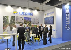 Molto movimento allo stand Idromeccanica Lucchini
