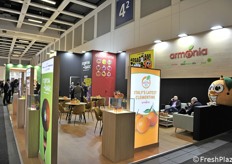 Lo stand della Op Armonia