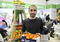 Aldo Gallo con il mandarino Linbo