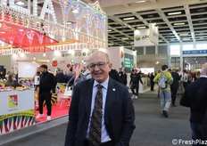 Giorgio La Ferla di IFEMA Madrid, nei pressi dello stand Sicilia alla Fruit Logistica 2023