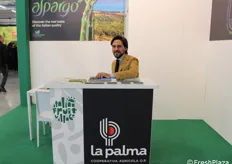 Salvatore Ferrara, direttore vendite e fondatore della cooperativa agricola La Palma. Il progetto Aspargó nasce dall'idea e volontà di dare identità ad una delle coltivazioni di maggiore interesse della cooperativa, gli asparagi.