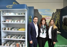 Vytasole: da sinistra Nicola Mangoni, Silvia Meoni e la hostess