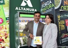 Tra i soci della Op Altamura, presenti Angelo Condoluci e Valentina Matera della Unifruit Condoluci 1960, azienda produttrice del melone giallo Rillo, tra le altre referenze.