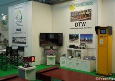 Lo stand dello specialista in sistemi di pesatura, software per la pesatura industriale, bilance di vario tipo,  servizi di taratura, laboratorio metrologico, carrelli elevatori ABC Bilance.