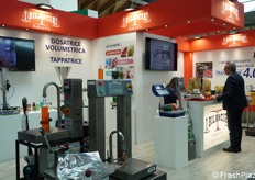 I Bilanciai S.r.l. nasce agli inizi degli anni '90, con sede a Barletta. L'azienda è specializzata nella progettazione, realizzazione e manutenzione di sistemi di pesatura industriale e commerciale.