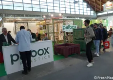 Palbox, dal 1972 produttori di contenitori gran volume per l'agricoltura e l'industria. Pallets in plastica per la logistica.