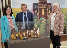 Selenella, celebre marchio del Consorzio Patata Italiana di Qualità. Allo stand: Martina Bruni, Giacomo Accinelli e Luisa Chiesa.