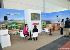 Lo stand Cannamela, azienda leader nel mercato delle spezie e delle erbe aromatiche.