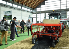 Interesse per una macchina di F.lii Bruschi a Macfrut in Campo.