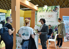 Spezie dall'indonesiana Adore.