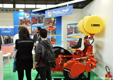 Stand Checchi & Magli.