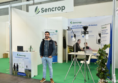 Nello stand Sencrop, specializzata in stazioni agrometeorologiche, abbiamo Giangiacomo Giagu.