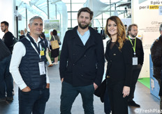 Da sinistra: Gildas Guibert, Louis Bafoin ed Edwige Remy della Earth Market, azienda svizzera specializzata in piccoli frutti.