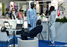 Chi è in abiti tradizionali e chi no.