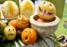 Buffe espressioni allo stand della Regione Calabria.