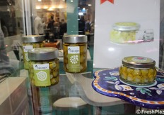 Il prodotto di punta che caratterizza l'azienda: i carciofini.