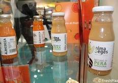 Nettari di frutta a marchio Alma Seges.