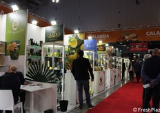 Una carrellata di espositori calabresi.