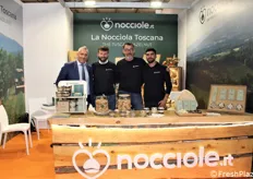 Nocciole.it - La Nocciola Toscana, nuovo progetto e brand del Gruppo Aruba, presente in fiera insieme a un loro buyer.