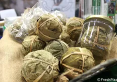 La Artibel ha messo in vetrina il primo packaging ecosostenibile della storia: il "pallone di fichi".