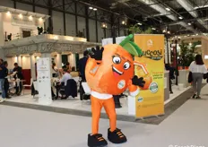A Madrid i Succosi, le uniche arance da spremuta a succosità garantita da brevetto, frutto di un importante progetto sviluppato dall'azienda veneta Agricola Lusia in collaborazione con l'Università Cà Foscari di Venezia, hanno portato la nuova mascotte "Joy".