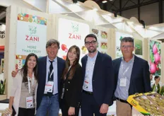 Francesca Borghi, Alessandro Zani (direttore generale), Antonio Zani (commerciale) ed Enrico Silighini (commerciale estero) di Granfrutta Zani.