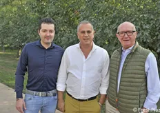 Agrintesa è partner del progetto Noci di Romagna. Al centro Cristian Moretti (direttore generale) con Ugo Palara (responsabile tecnico) a destra e Federico Cavassi (direttore operativo) a sinistra