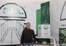 Alessandro Avarino di SIA Group Srl, un'azienda specializzata nel tutoraggio delle orticole in serra