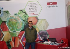 Salvatore Adamo, agronomo di Adriatica.  L'azienda è impegnata nella nutrizione