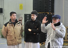 Francesco Pasini e Luca Benedetti (ufficio produzione e ufficio qualità). A destra Paolo Pari
