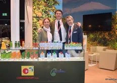 Alexandra Pucillo Furer, Saba Dell'Oca e Paul Alexander Calabrò hanno presentato smoothies, succhi e confezioni squeeze allo stand Canditfrucht.