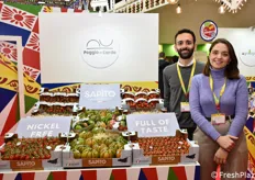 Vincenzo e Valeria Di Natale rappresentano l'azienda Poggio del Cardo, che produce pomodori nell'areale di Pachino a marchio Sapìto.
