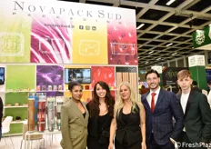 Per Novapack Sud, da sinistra: Anna Dieng, Desy Aloui, Lisa Pisani, Rosario Pisani e Giuliano Hochenberger.