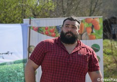 Nicola Vicario durante la sua esposizione