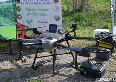 Drone per distribuire liquidi (serbatoio da 30 litri)